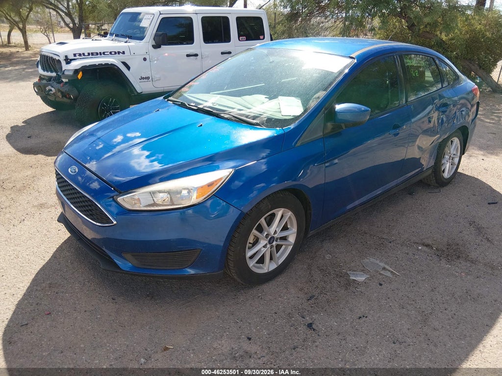 2018 Ford Focus SE photo 2