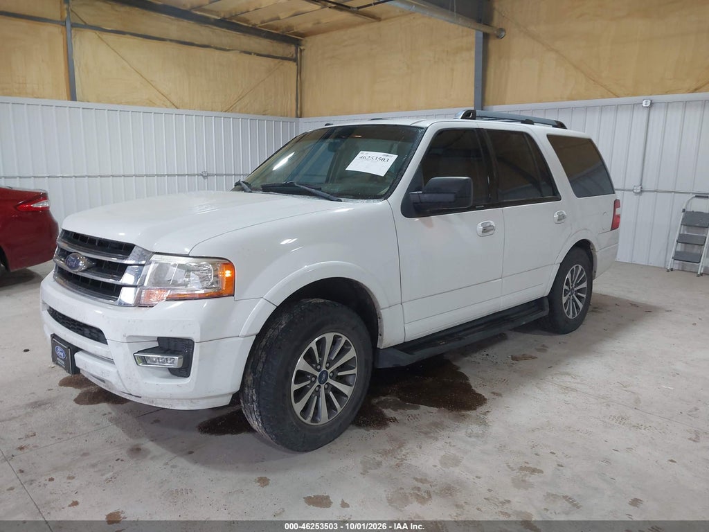 2017 Ford Expedition XLT photo 2