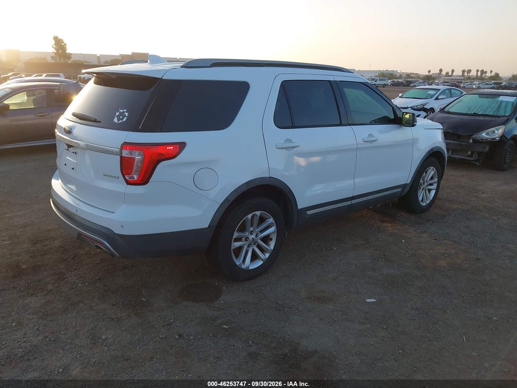 2016 Ford Explorer XLT photo 4