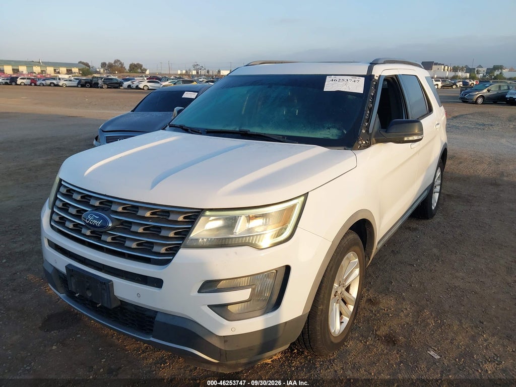 2016 Ford Explorer XLT photo 6