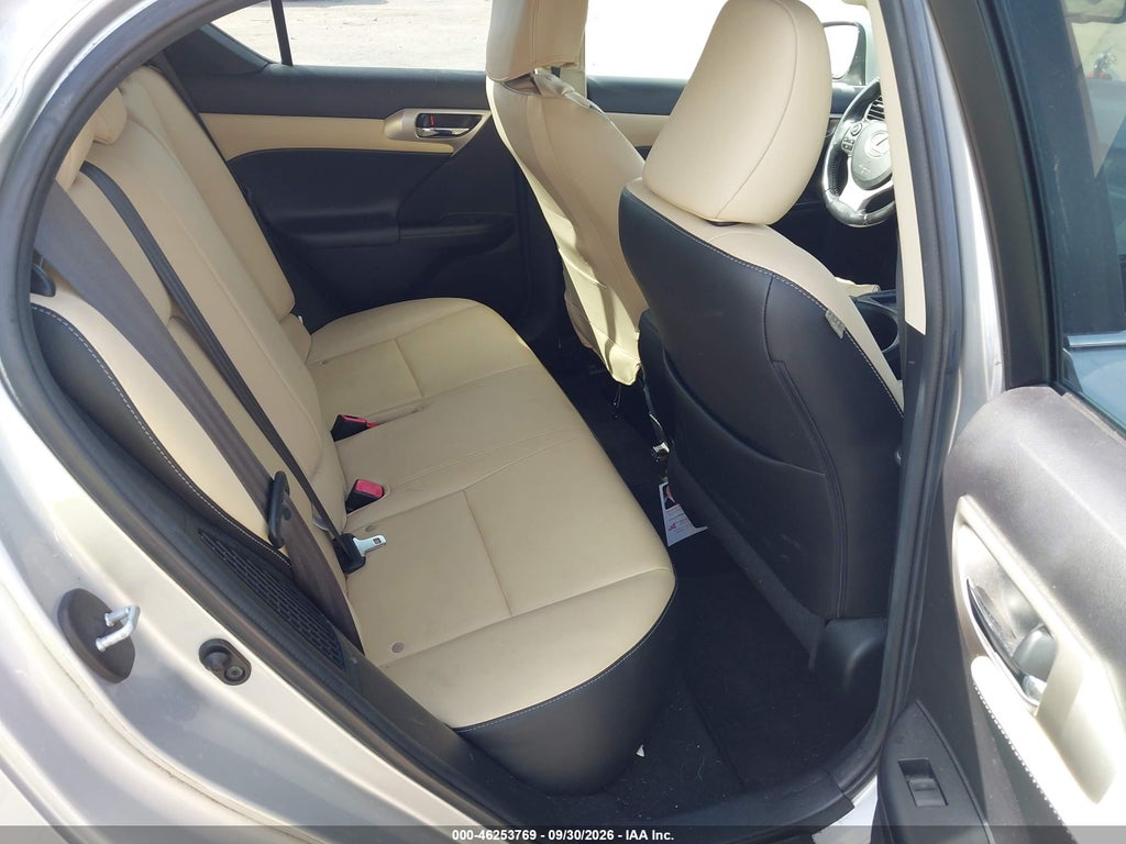 2015 Lexus CT 200H photo 8
