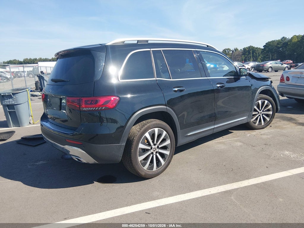 2022 Mercedes-Benz GLB 250 photo 4
