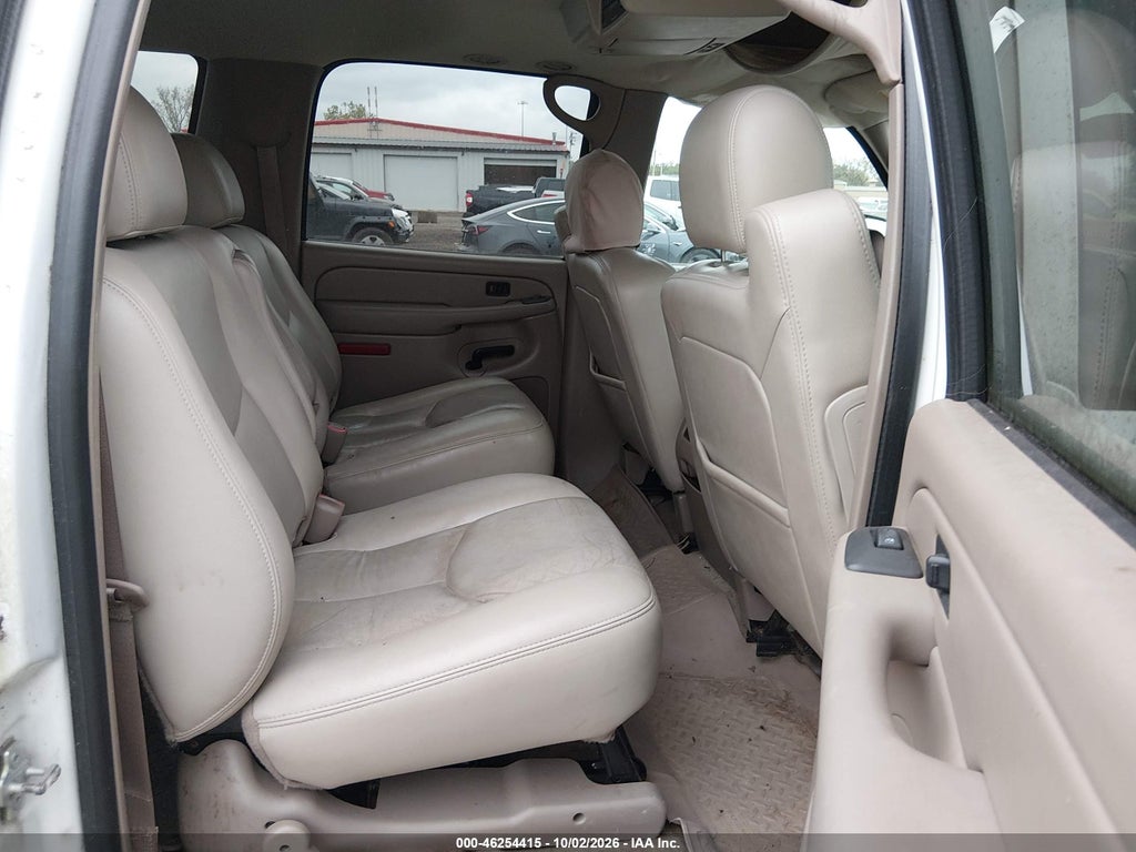 2005 GMC Yukon XL 1500 SLT photo 8