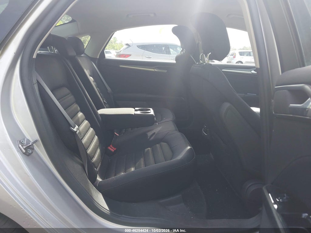 2014 Ford Fusion SE photo 8
