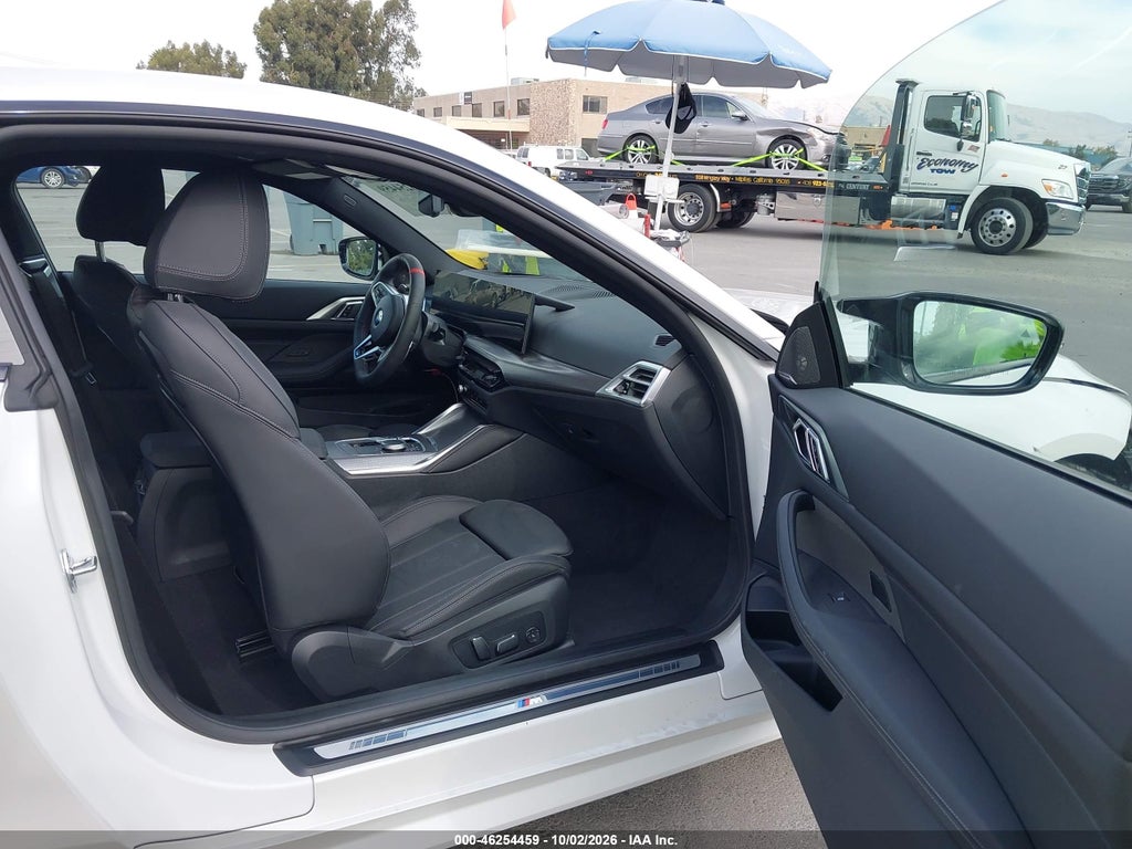 2027 BMW M440I photo 5