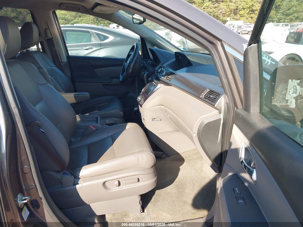 2015 Honda Odyssey EX-L photo 5