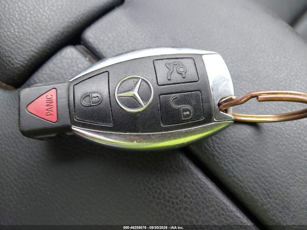 2011 Mercedes-Benz E 350 4MATIC photo 11