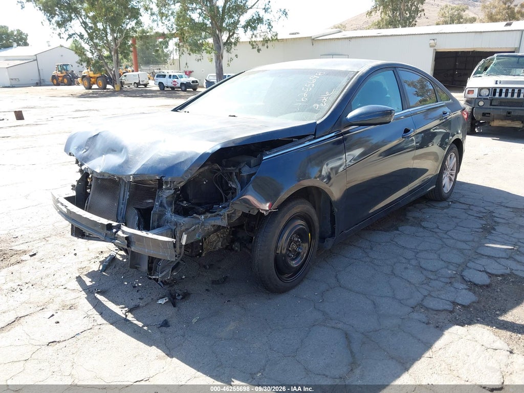 2013 Hyundai Sonata GLS photo 2