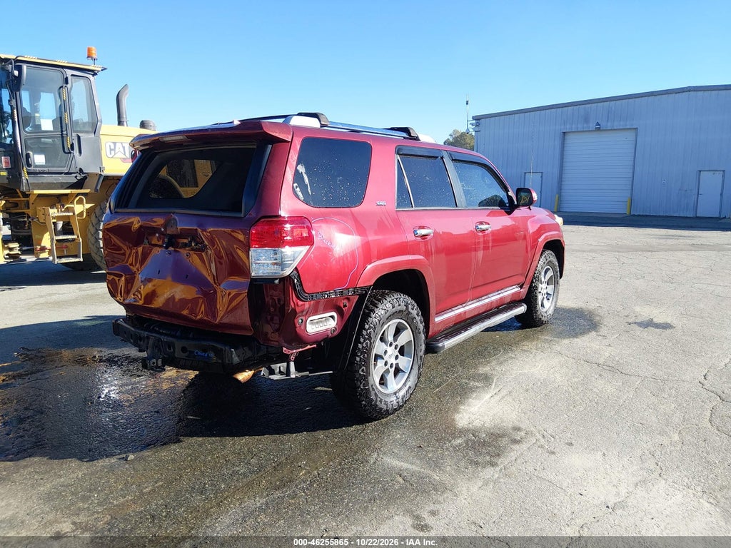 2012 Toyota 4RUNNER SR5 photo 4