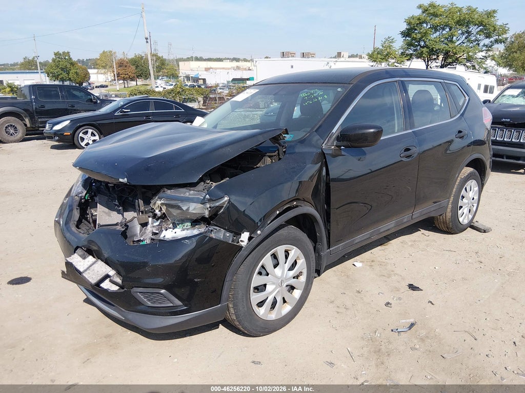 2016 Nissan Rogue S photo 2