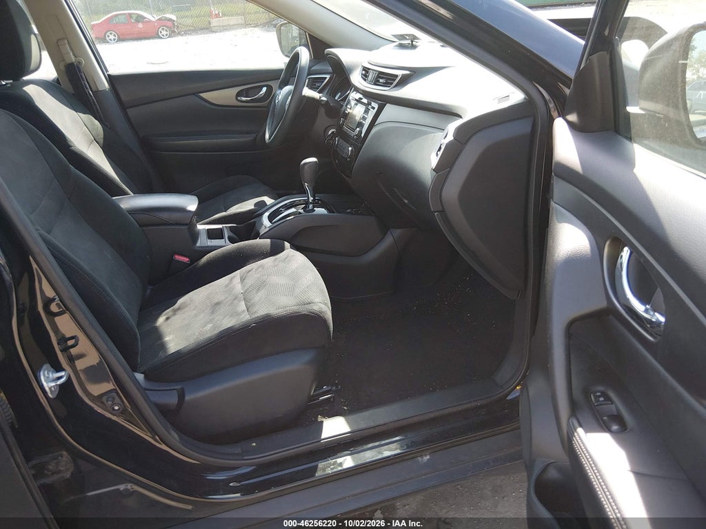 2016 Nissan Rogue S photo 5