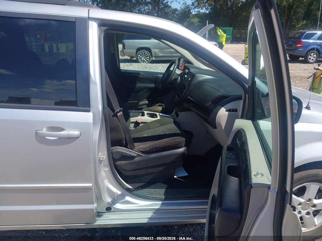 2012 Dodge Grand Caravan SXT photo 5