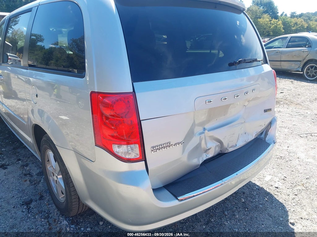2012 Dodge Grand Caravan SXT photo 6