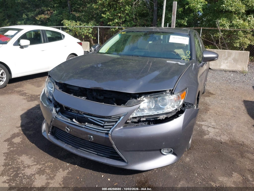 2014 Lexus ES 300H photo 6