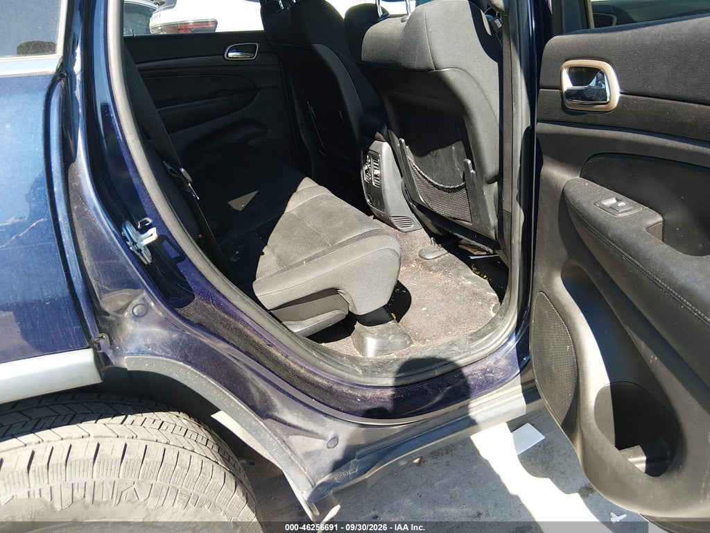 2017 Jeep Grand Cherokee Laredo 4X4 photo 8