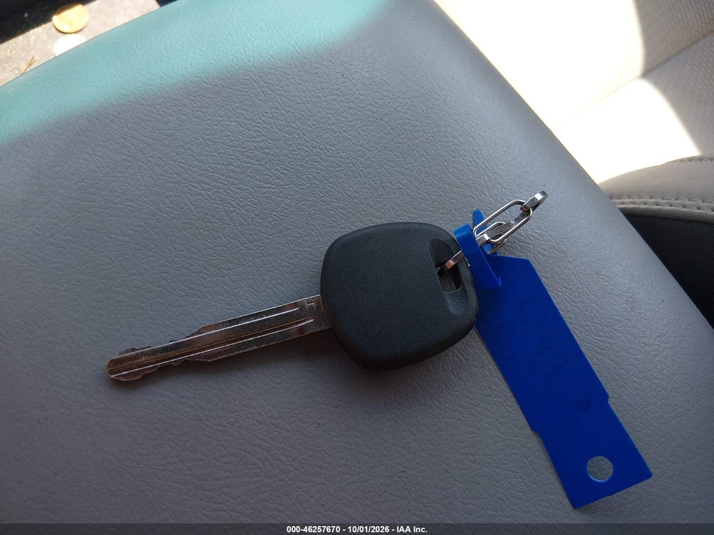 2017 Toyota Camry SE photo 11