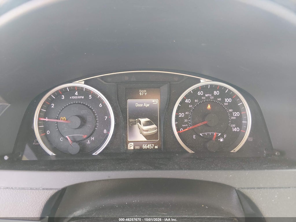 2017 Toyota Camry SE photo 7