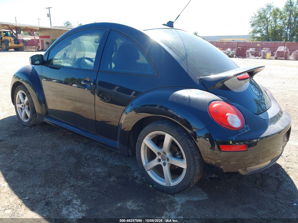 2009 Volkswagen New Beetle 2.5L photo 3