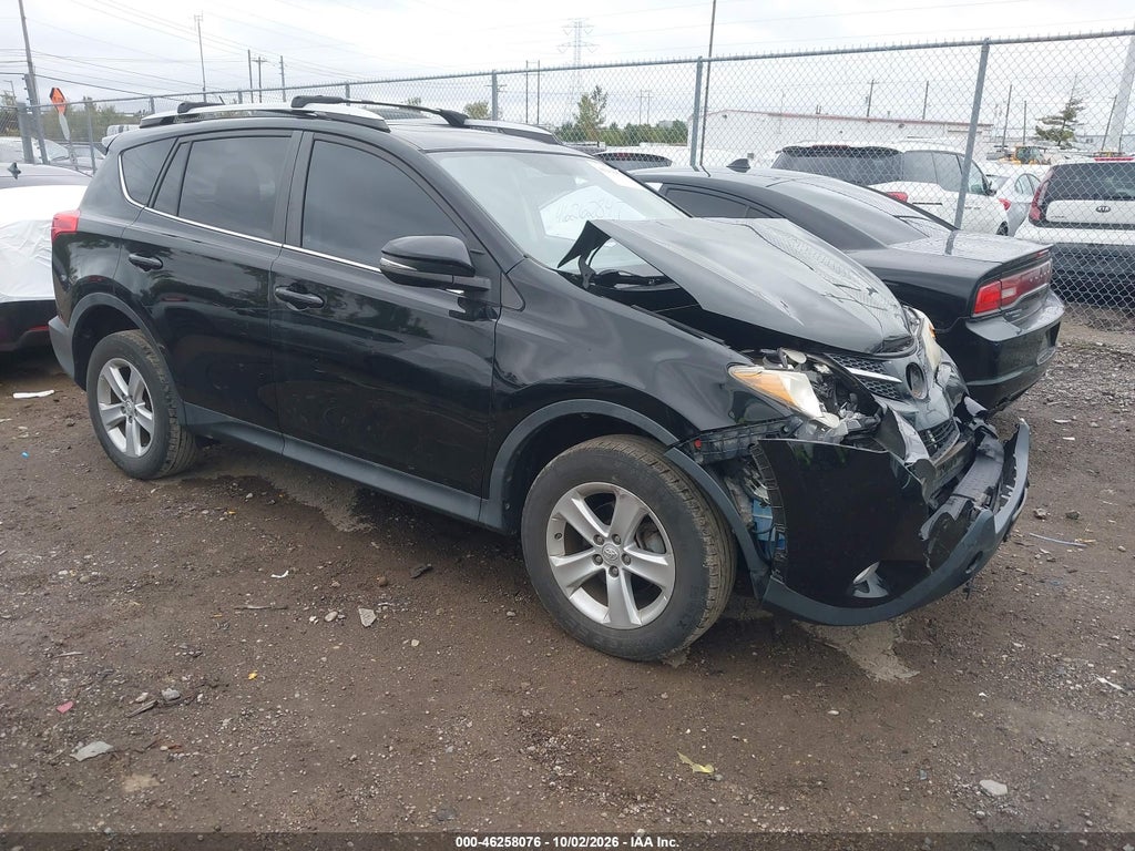 2014 Toyota RAV4 XLE photo 1