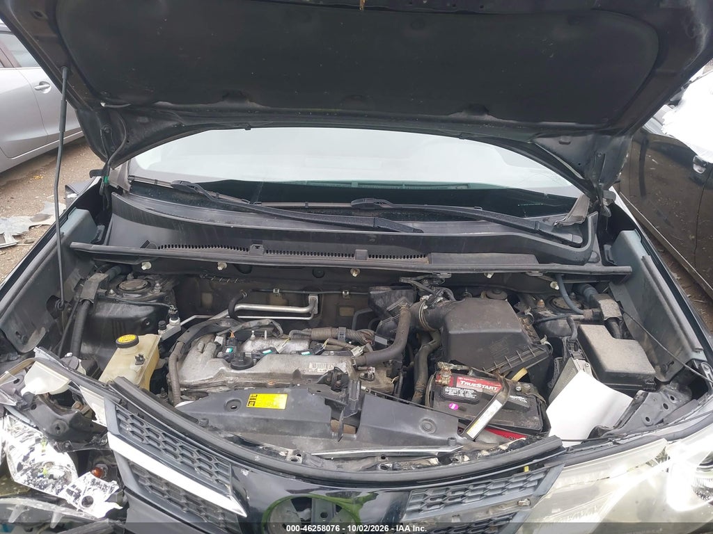 2014 Toyota RAV4 XLE photo 10
