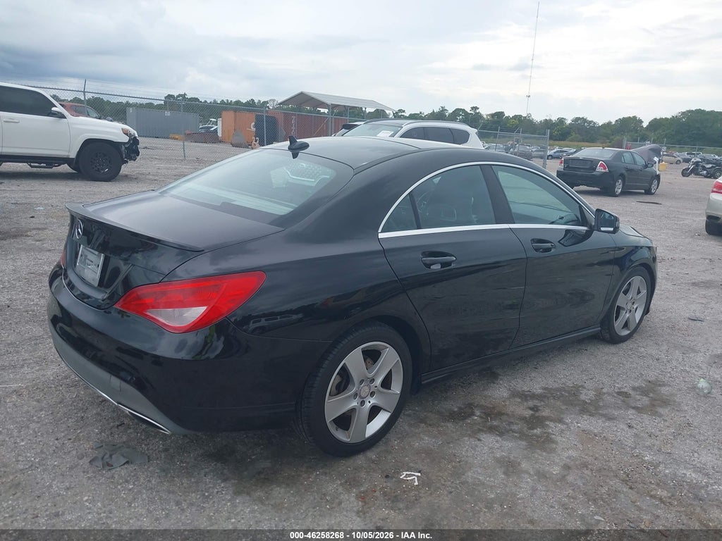 2017 Mercedes-Benz CLA 250 photo 4