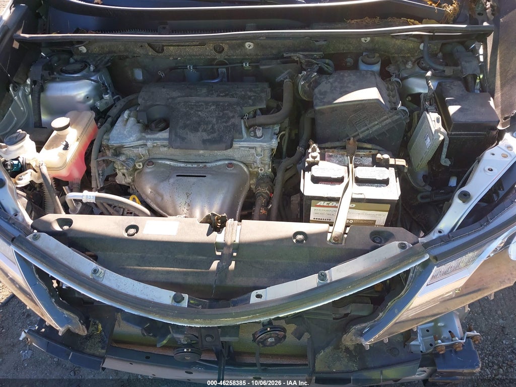 2015 Toyota RAV4 LE photo 10