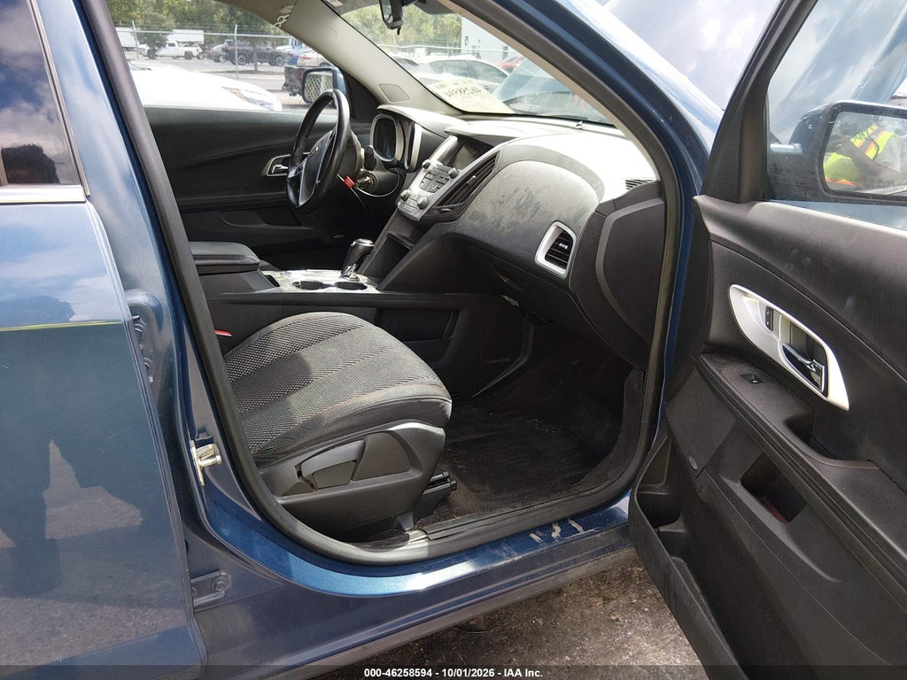 2016 Chevrolet Equinox LT photo 5