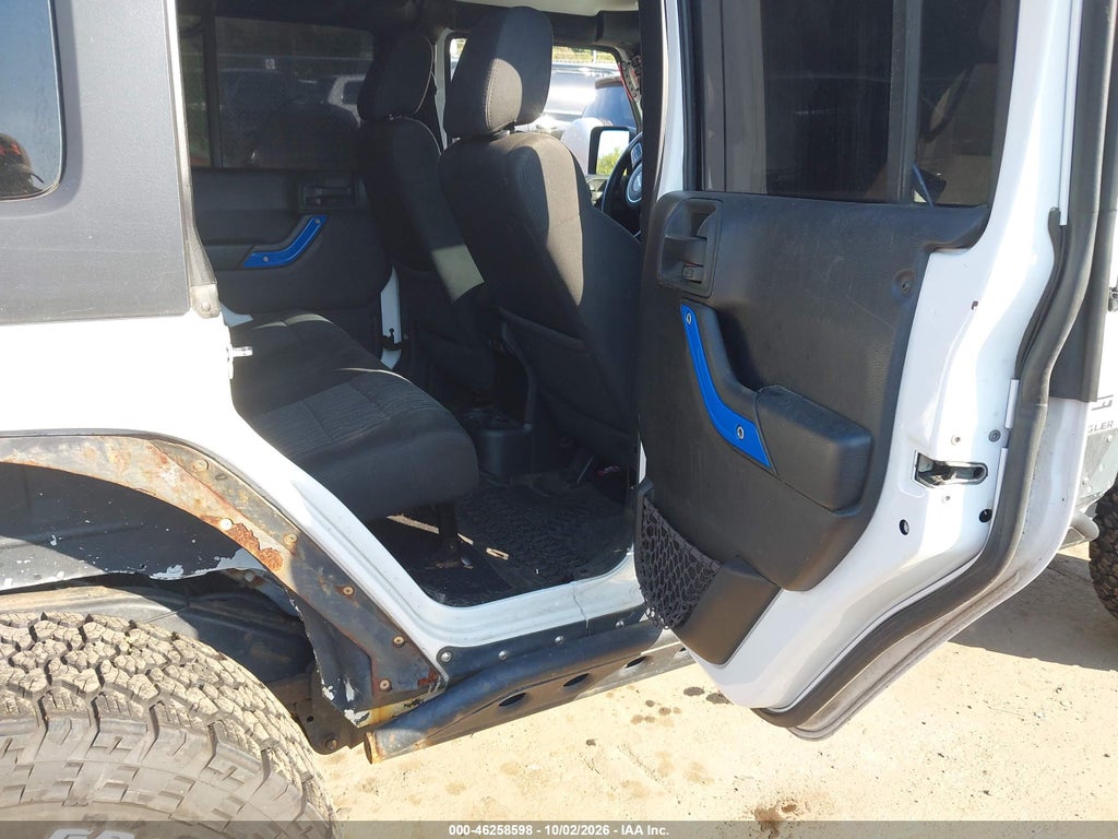 2012 Jeep Wrangler Unlimited Sport photo 8