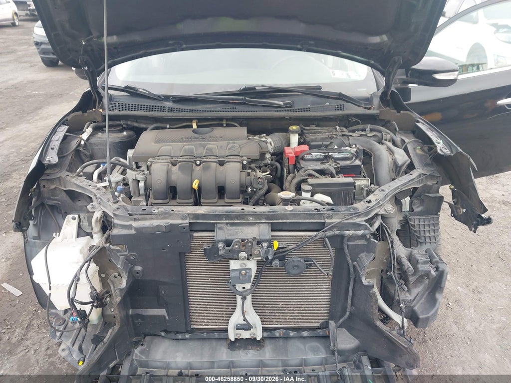 2019 Nissan Sentra SR photo 10