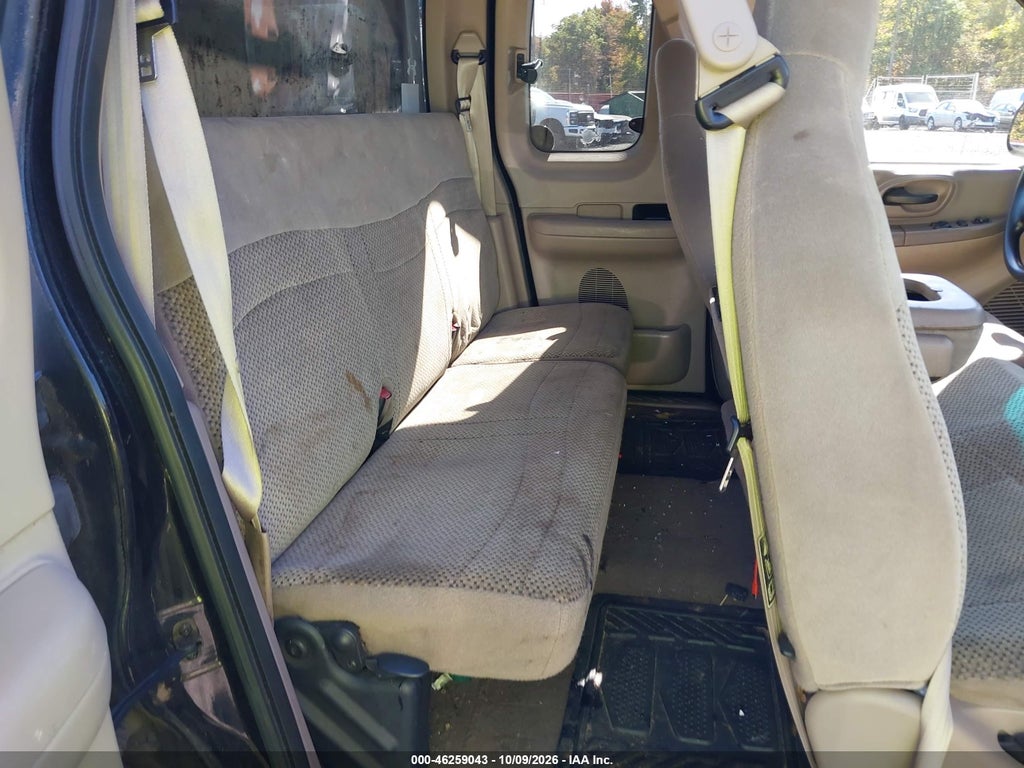 2000 Ford F-150 Work Series/XL/XLT photo 8