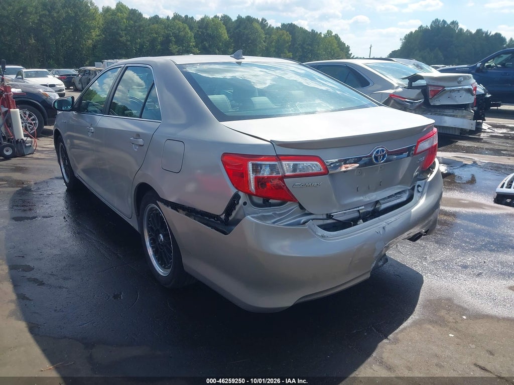 2012 Toyota Camry Hybrid XLE photo 3