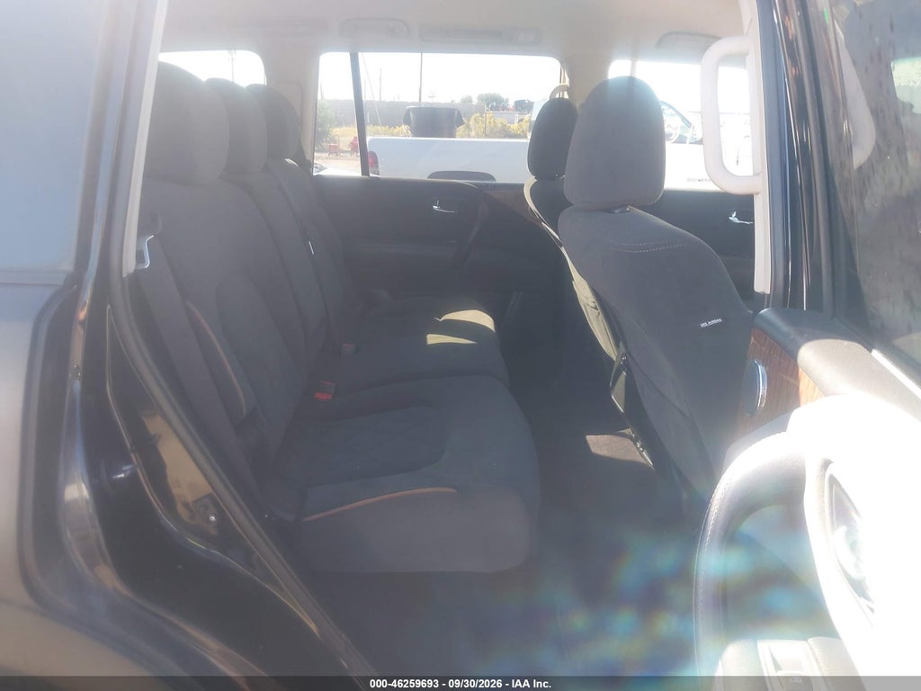 2017 Nissan Armada SV photo 8