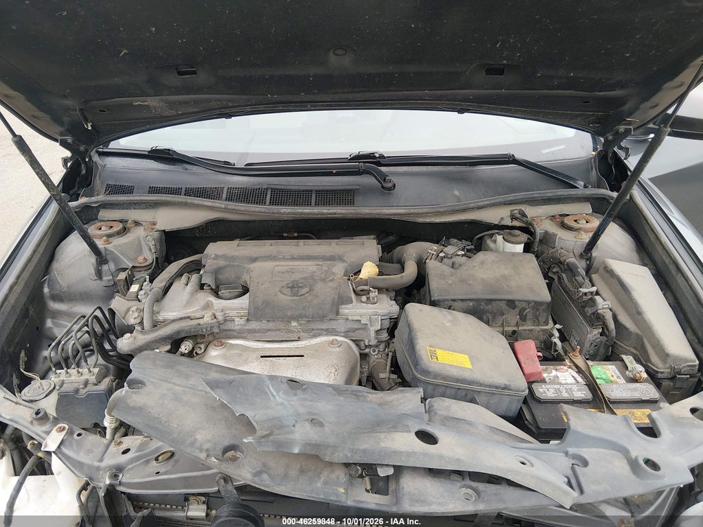 2014 Toyota Camry LE photo 10