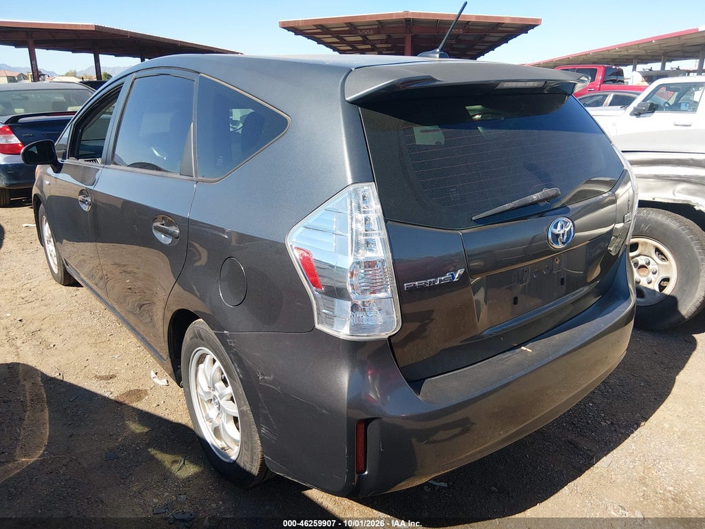 2014 Toyota Prius V Three photo 3