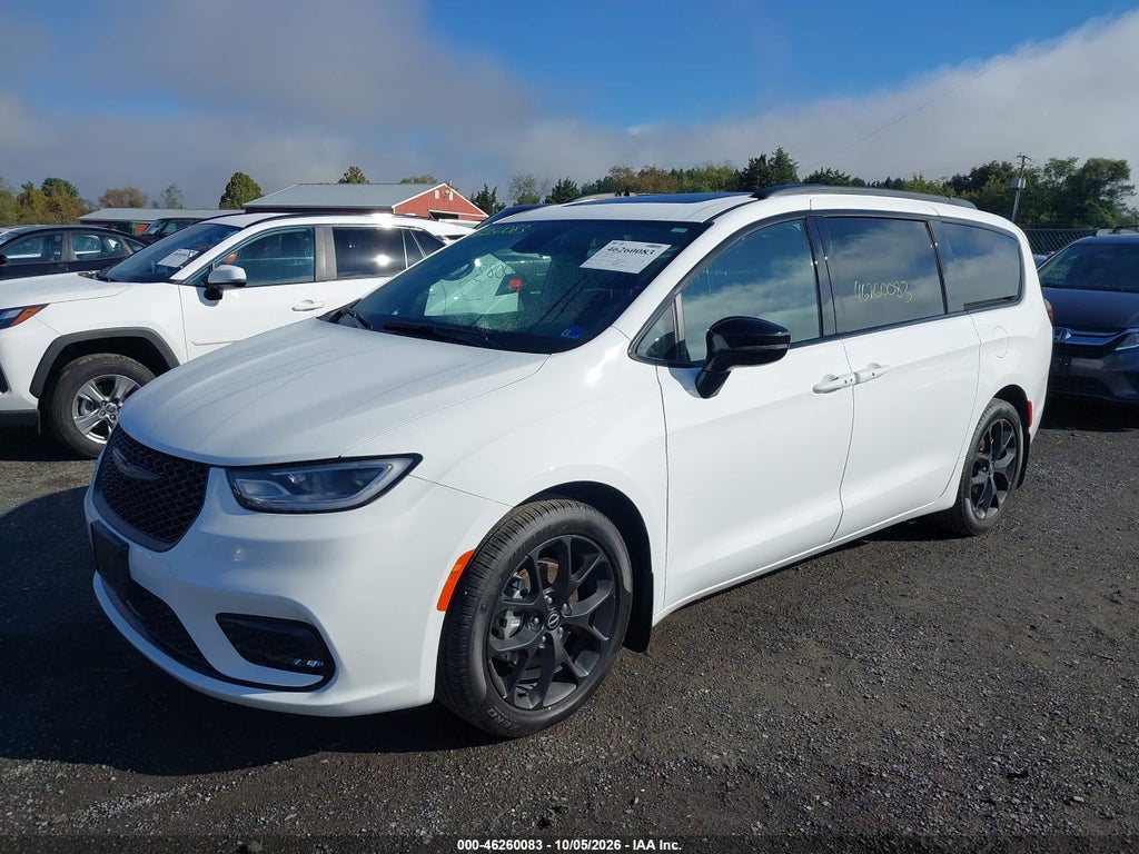 2025 Chrysler Pacifica Limited photo 2