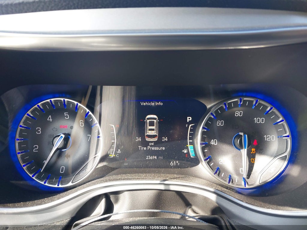 2025 Chrysler Pacifica Limited photo 7
