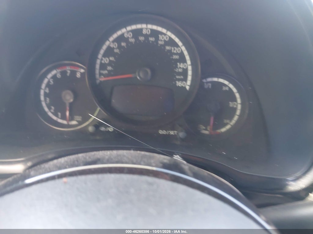 2013 Volkswagen Beetle 2.5L Entry photo 7