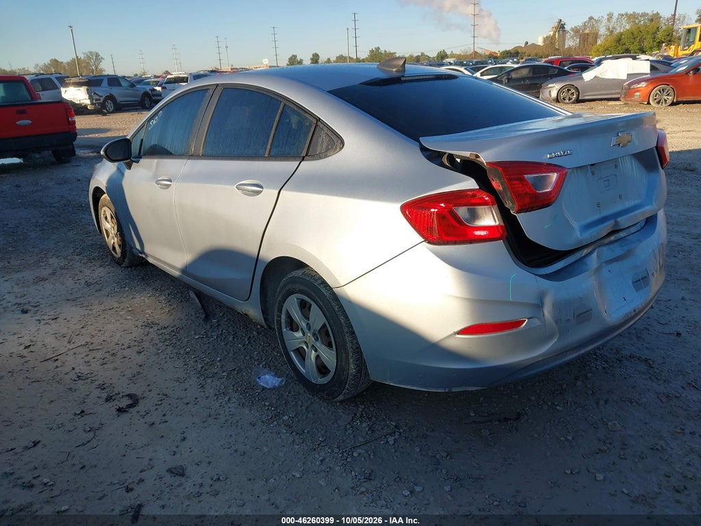 2018 Chevrolet Cruze LS Auto photo 3