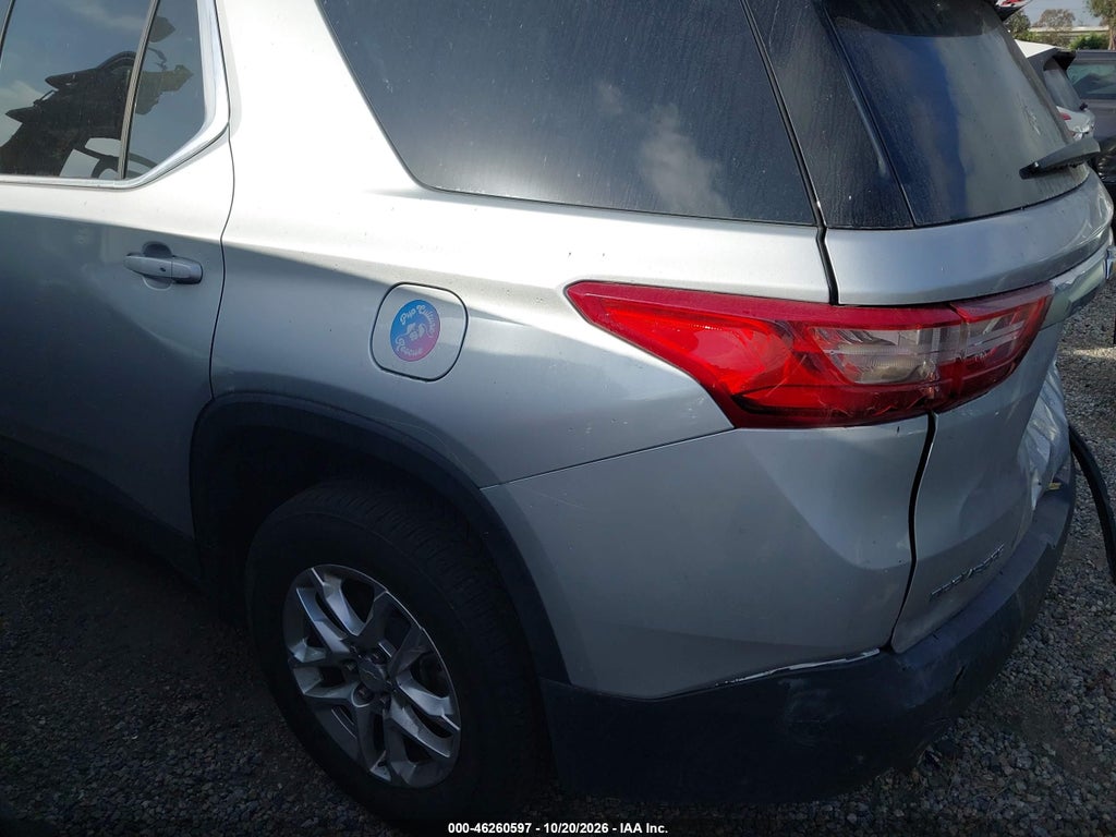 2019 Chevrolet Traverse 1LT photo 3