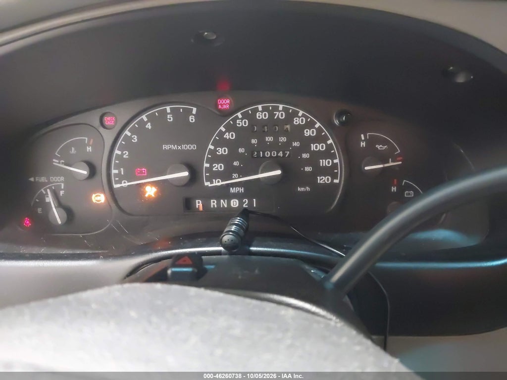2000 Ford Explorer XLS photo 7