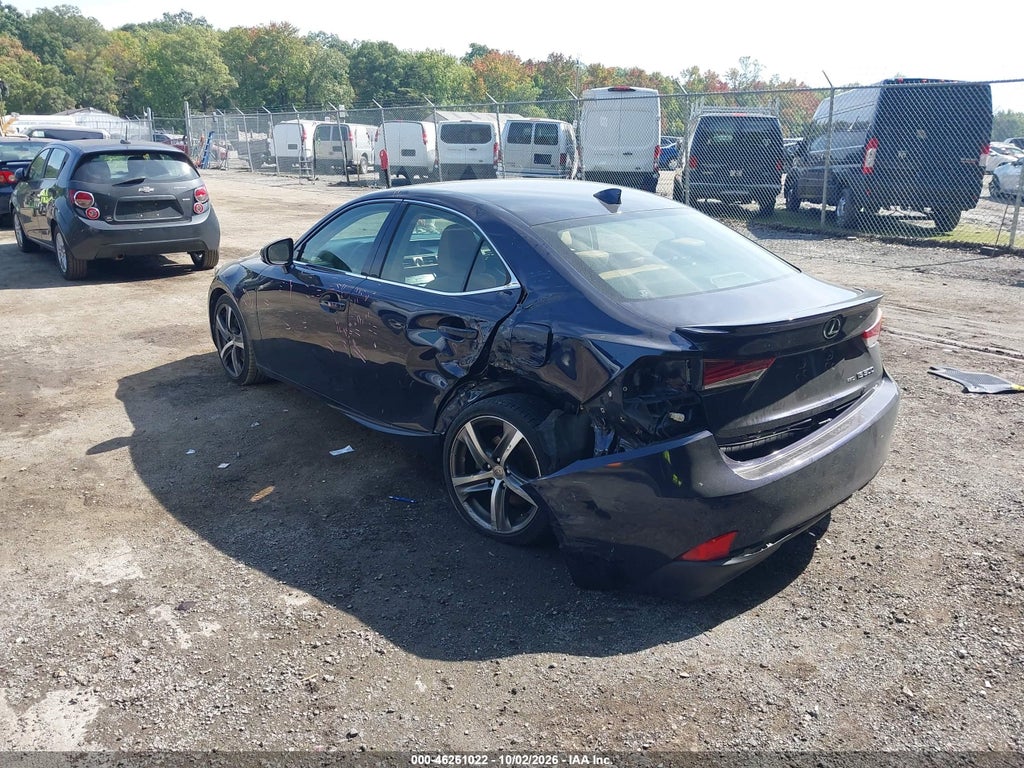 2017 Lexus IS 300 photo 3