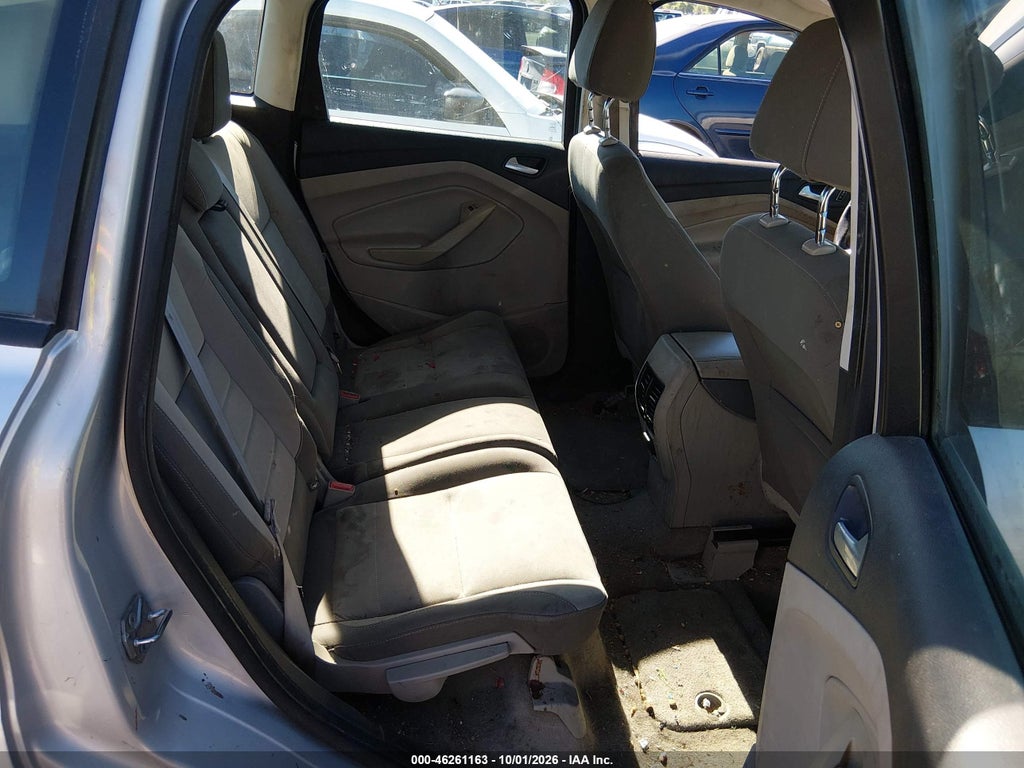 2014 Ford C-MAX Hybrid SE photo 8