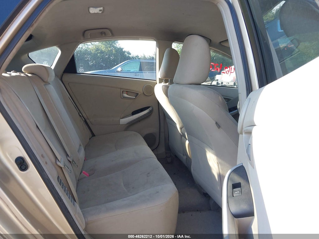 2011 Toyota Prius photo 8