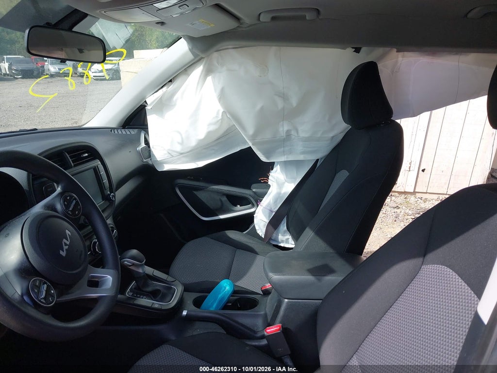 2023 Kia Soul LX photo 5