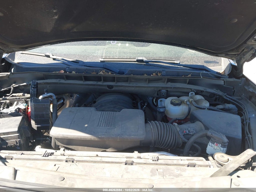 2022 Chevrolet Suburban 2WD LT photo 10