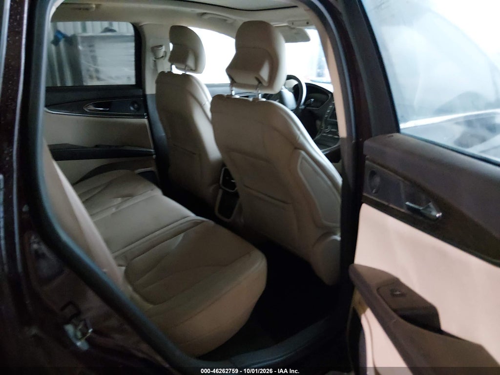 2019 Lincoln Nautilus Reserve photo 8