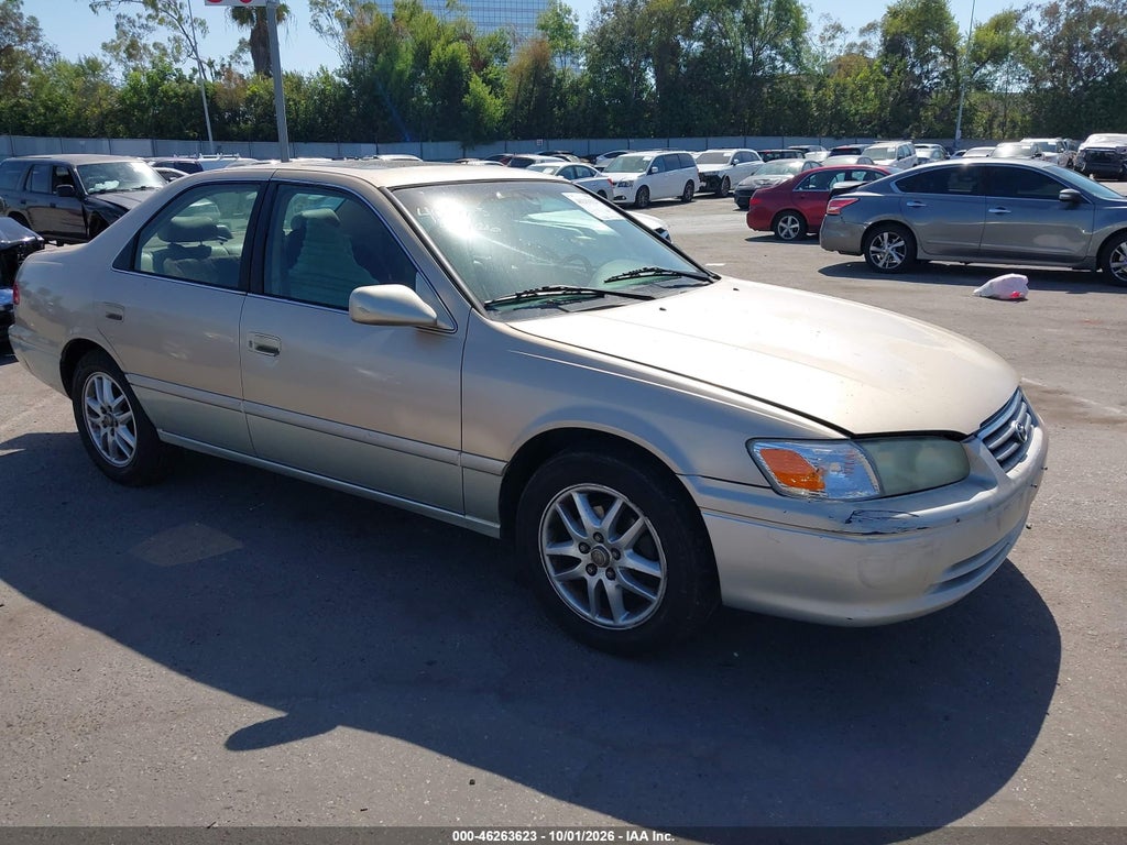 2001 Toyota Camry LE V6 photo 1