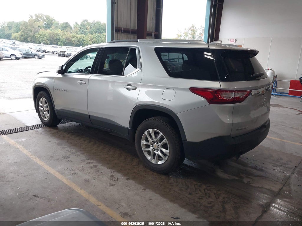 2018 Chevrolet Traverse 1LT photo 3
