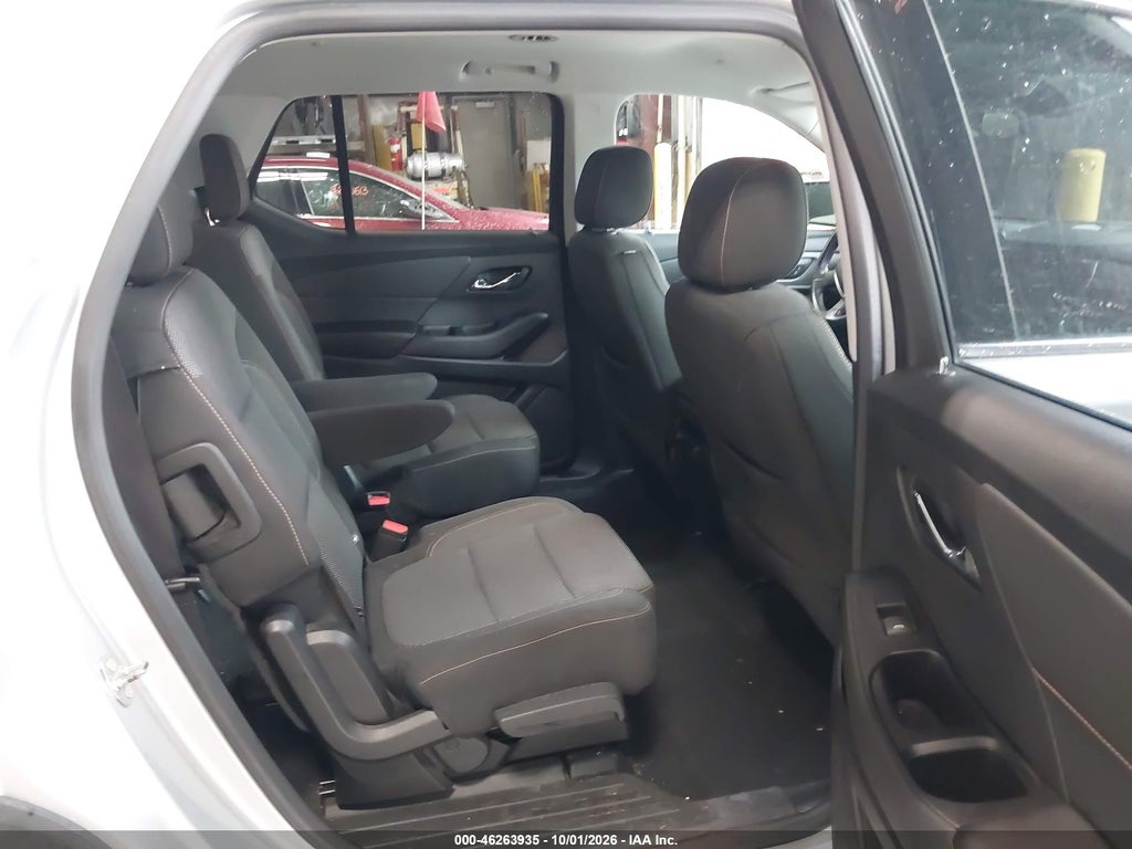 2018 Chevrolet Traverse 1LT photo 8
