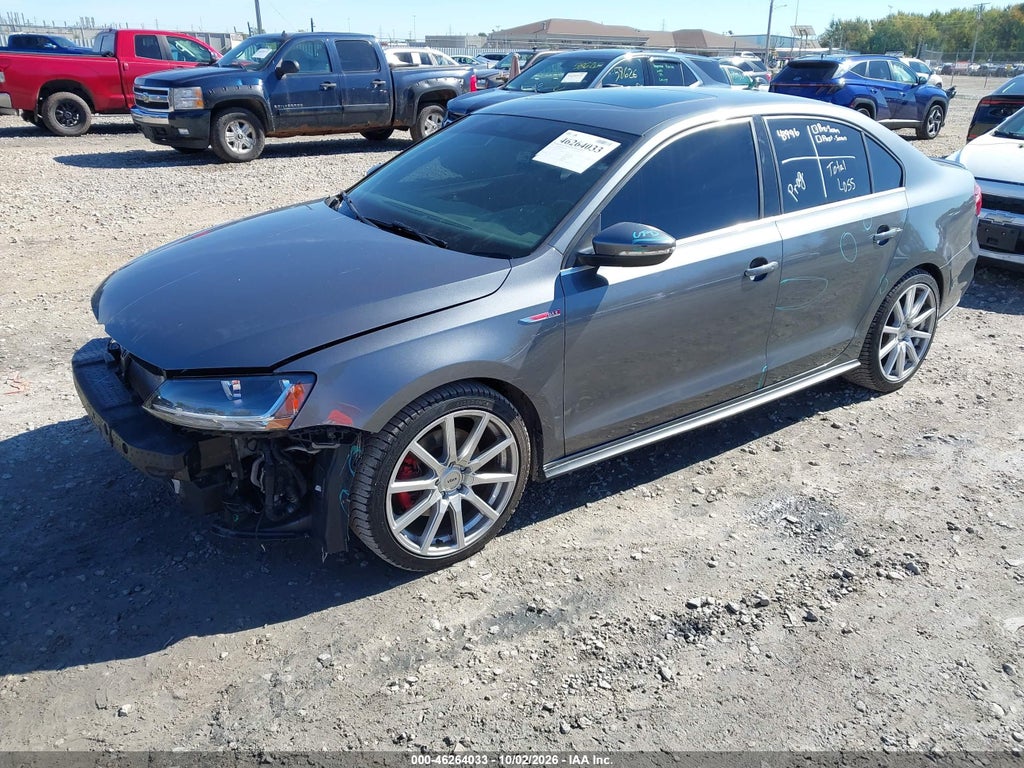 2017 Volkswagen Jetta GLI photo 2